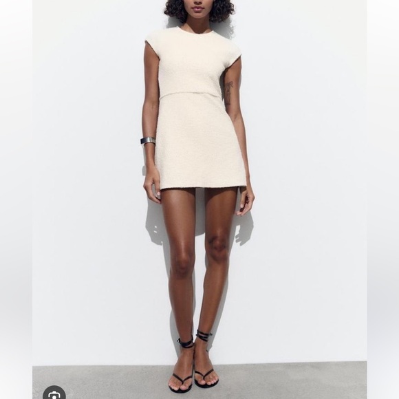 Zara Dresses & Skirts - Zara textured jacquard dress